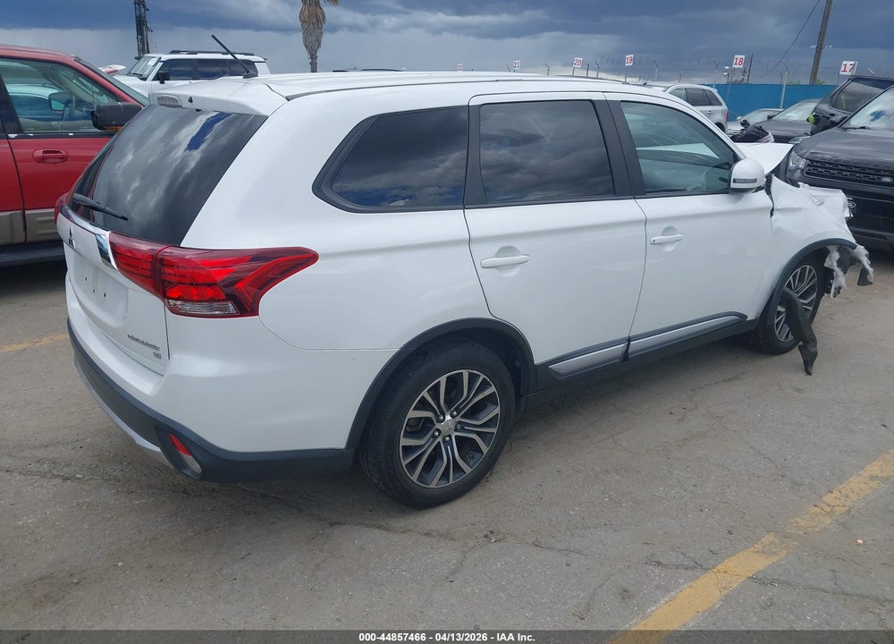 2016 MITSUBISHI OUTLANDER SE VIN: JA4AD3A36GZ009904