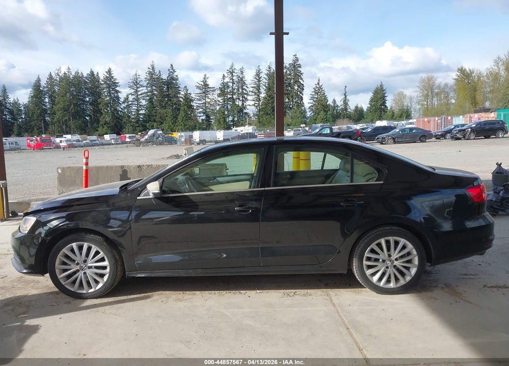 2015 VOLKSWAGEN JETTA 1.8T SE VIN: 3VWD07AJ9FM214635