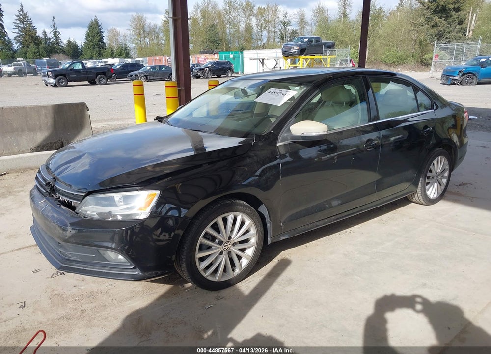 2015 VOLKSWAGEN JETTA 1.8T SE VIN: 3VWD07AJ9FM214635