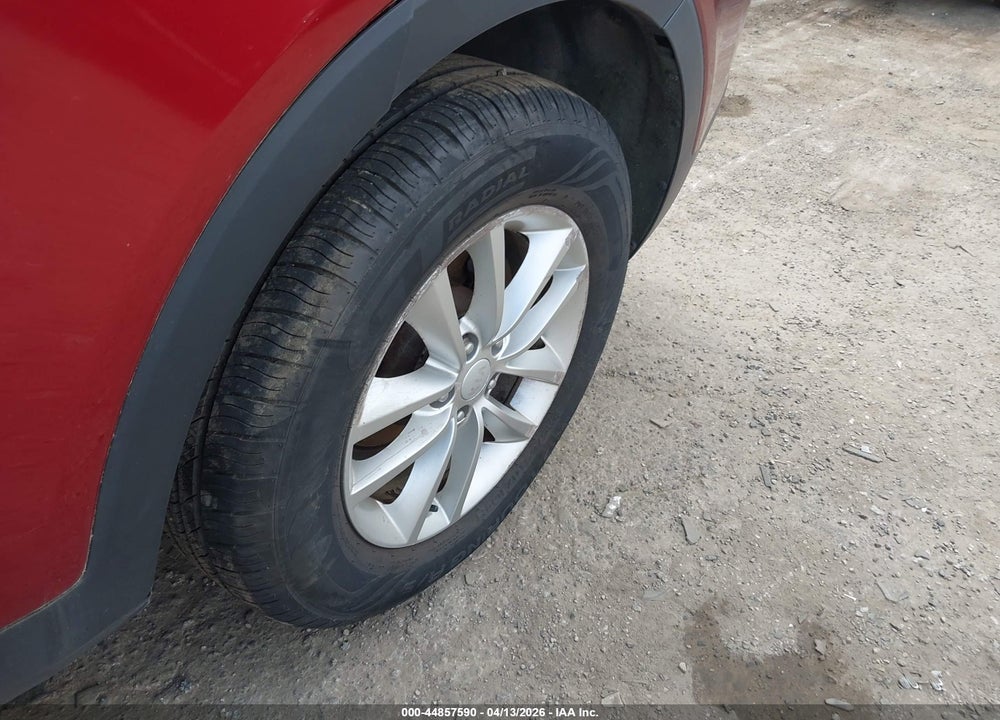 2016 KIA SORENTO 2.4L LX VIN: 5XYPGDA34GG087089