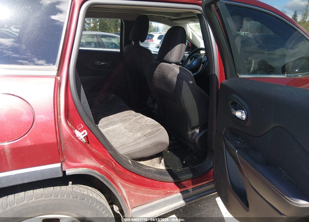 2015 JEEP CHEROKEE LATITUDE VIN: 1C4PJMCB6FW529006