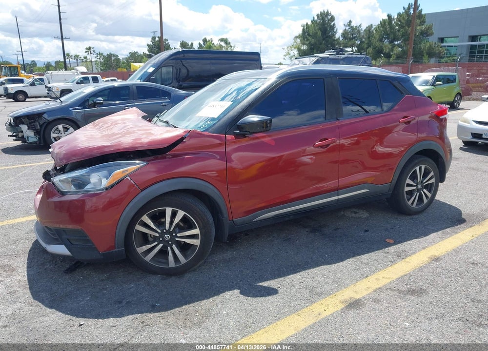 2018 NISSAN KICKS SV VIN: 3N1CP5CU5JL525731