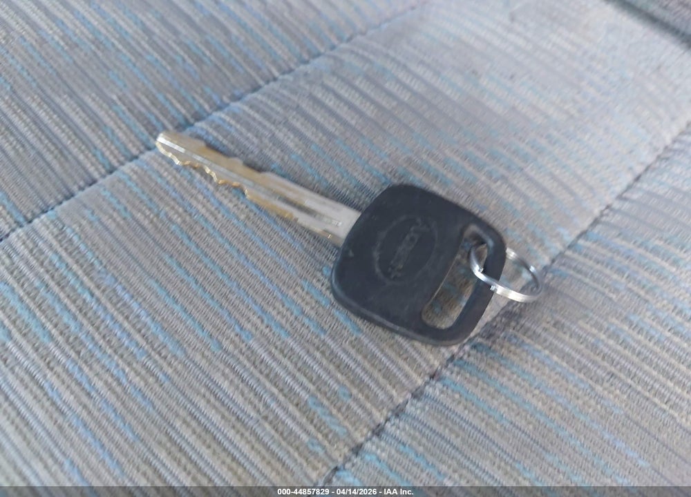2000 TOYOTA 4RUNNER SR5 V6 VIN: JT3HN86R5Y0316373