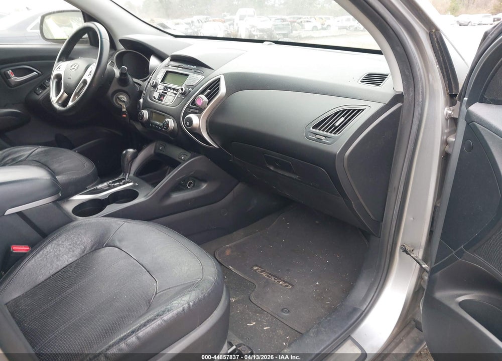 2012 HYUNDAI TUCSON LIMITED VIN: KM8JUCACXCU424524