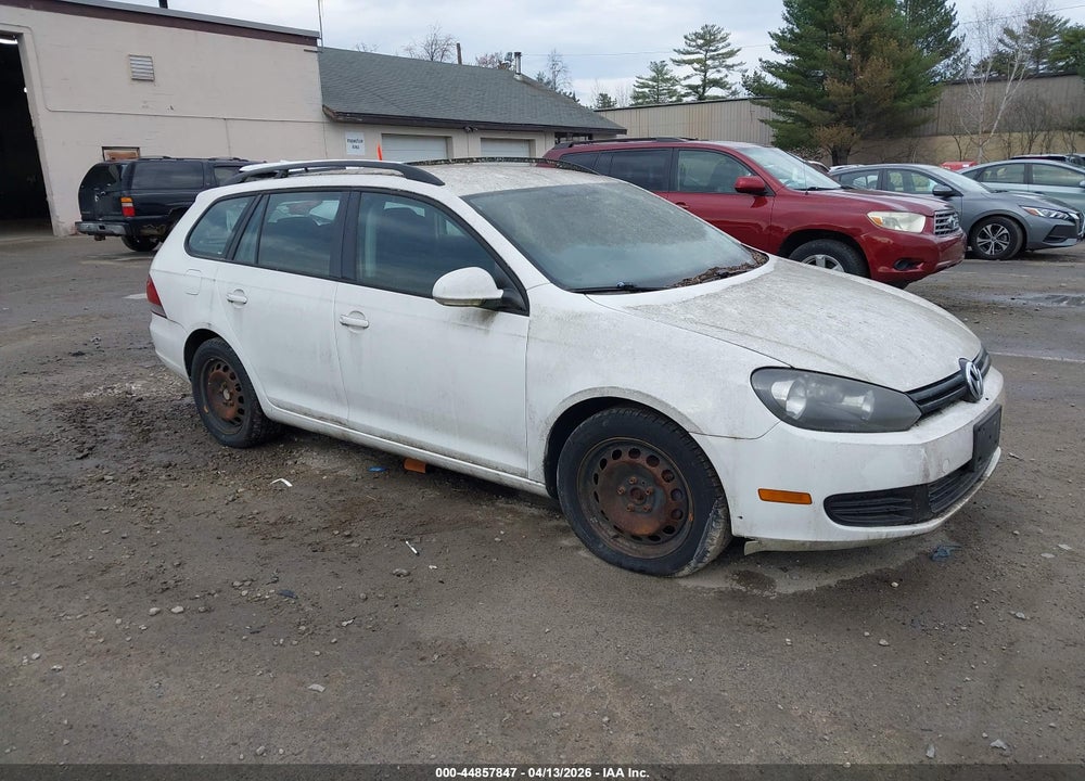 2013 VOLKSWAGEN JETTA SPORTWAGEN 2.5L S VIN: 3VWKP7AJ9DM639272