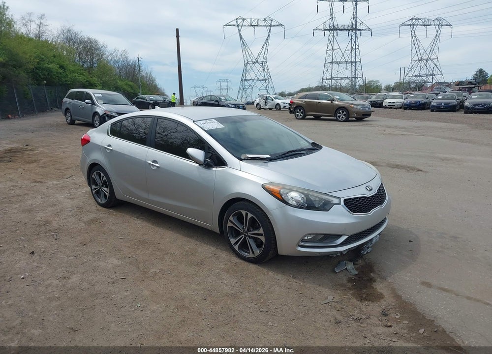 2015 KIA FORTE EX VIN: KNAFX4A8XF5266457