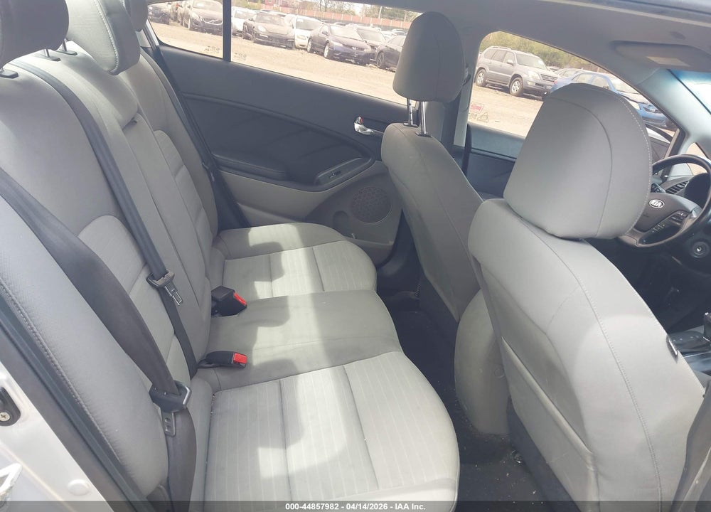2015 KIA FORTE EX VIN: KNAFX4A8XF5266457