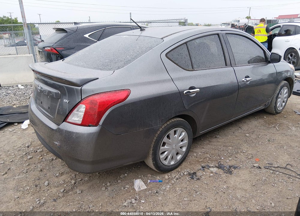 2018 NISSAN VERSA 1.6 SV VIN: 3N1CN7AP2JL822678