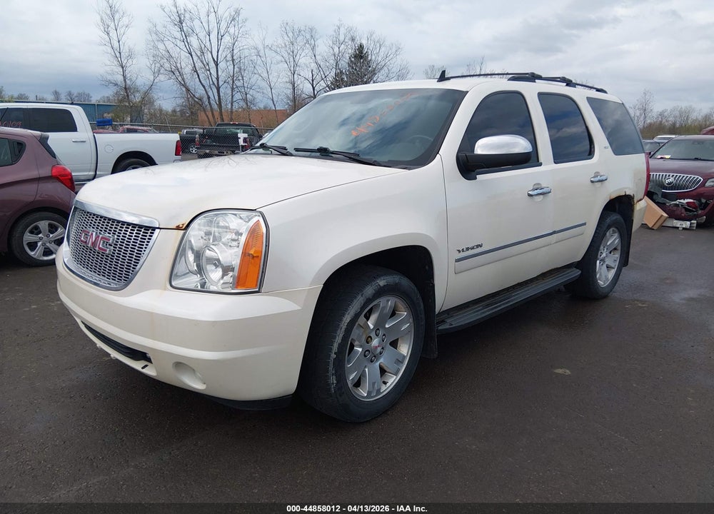2010 GMC YUKON SLT VIN: 1GKUKCE08AR136853