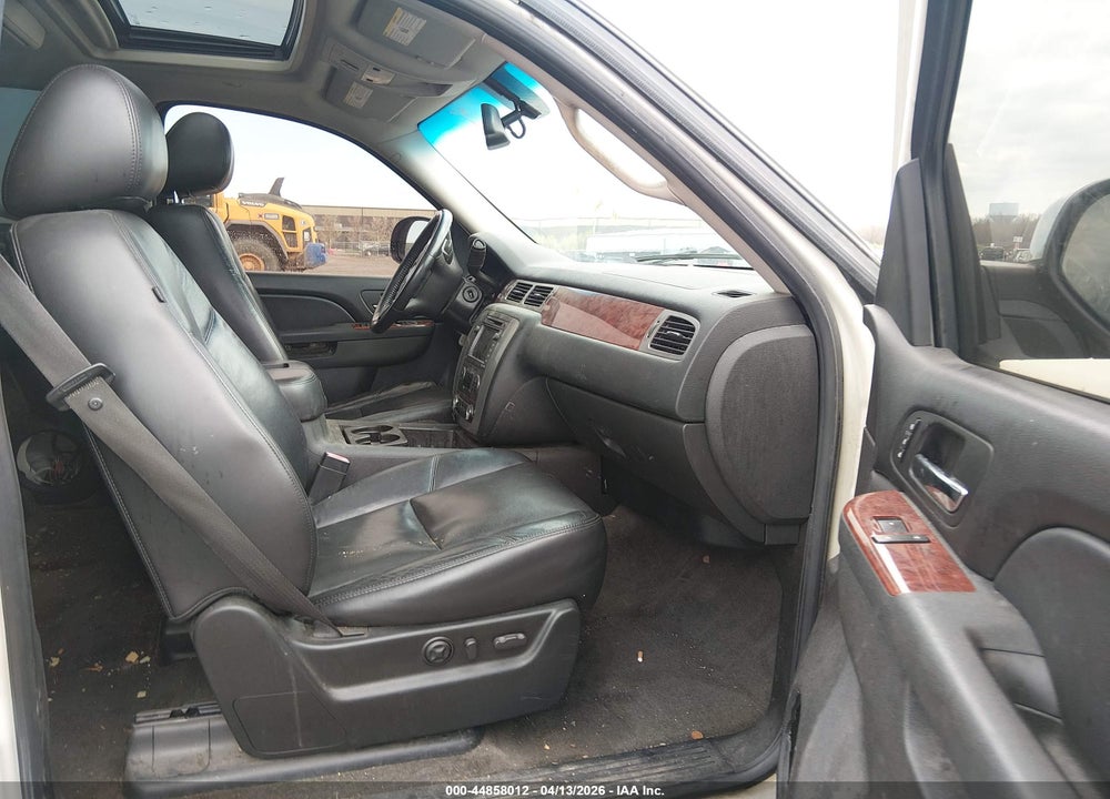 2010 GMC YUKON SLT VIN: 1GKUKCE08AR136853