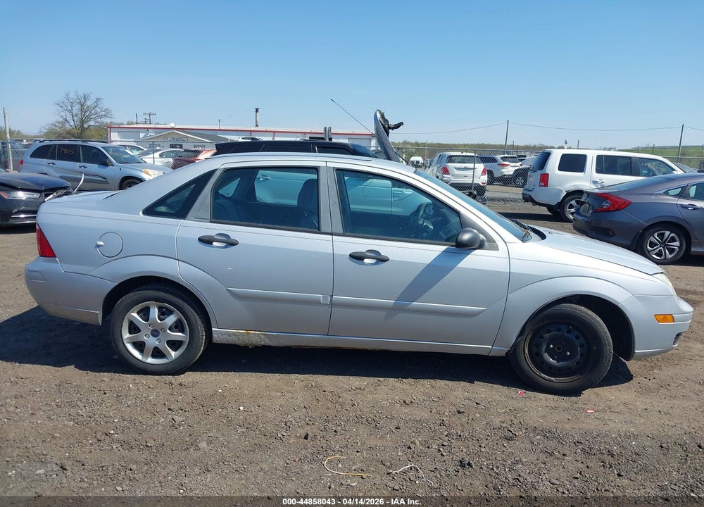 2007 FORD FOCUS S/SE/SES VIN: 1FAHP34N47W244303