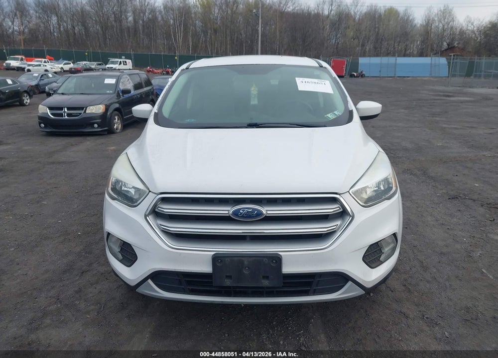 2017 FORD ESCAPE SE VIN: 1FMCU9G94HUB08552