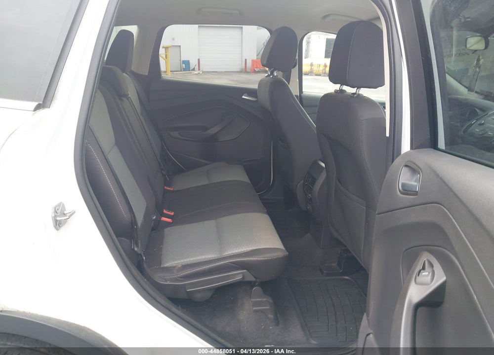 2017 FORD ESCAPE SE VIN: 1FMCU9G94HUB08552