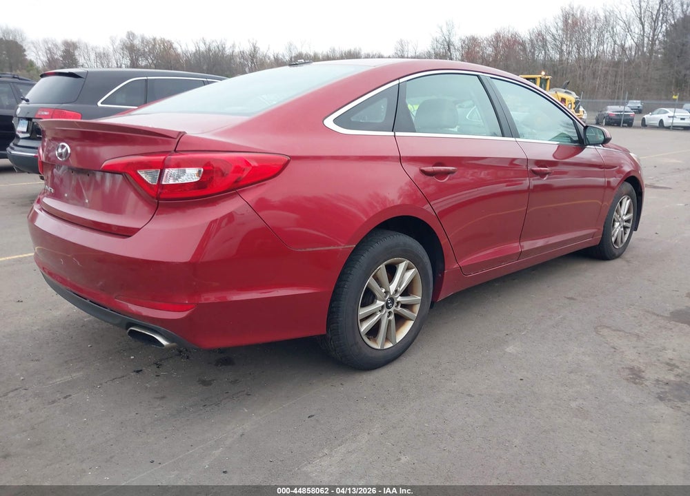 2015 HYUNDAI SONATA SE VIN: 5NPE24AF5FH060619