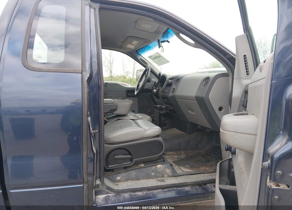 2004 FORD F-150 STX/XL/XLT VIN: 1FTRF12W54NB27820