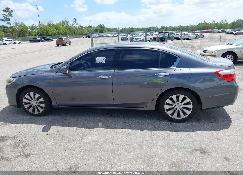 2013 HONDA ACCORD EX-L V-6 VIN: 1HGCR3F89DA018371