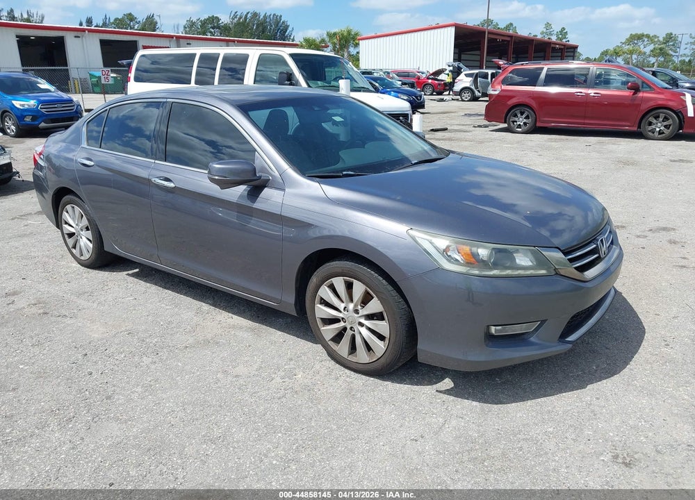 2013 HONDA ACCORD EX-L V-6 VIN: 1HGCR3F89DA018371