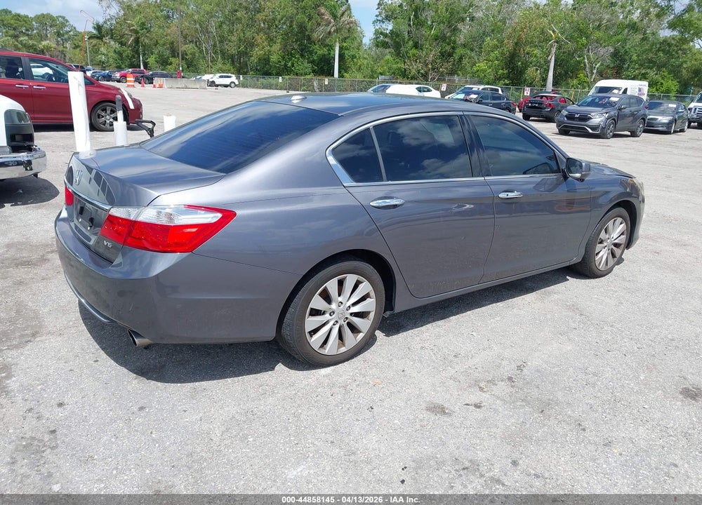 2013 HONDA ACCORD EX-L V-6 VIN: 1HGCR3F89DA018371