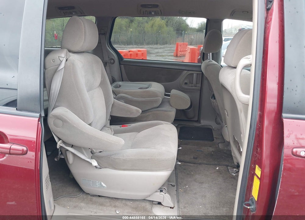 2007 TOYOTA SIENNA LE VIN: 5TDZK23C67S015970