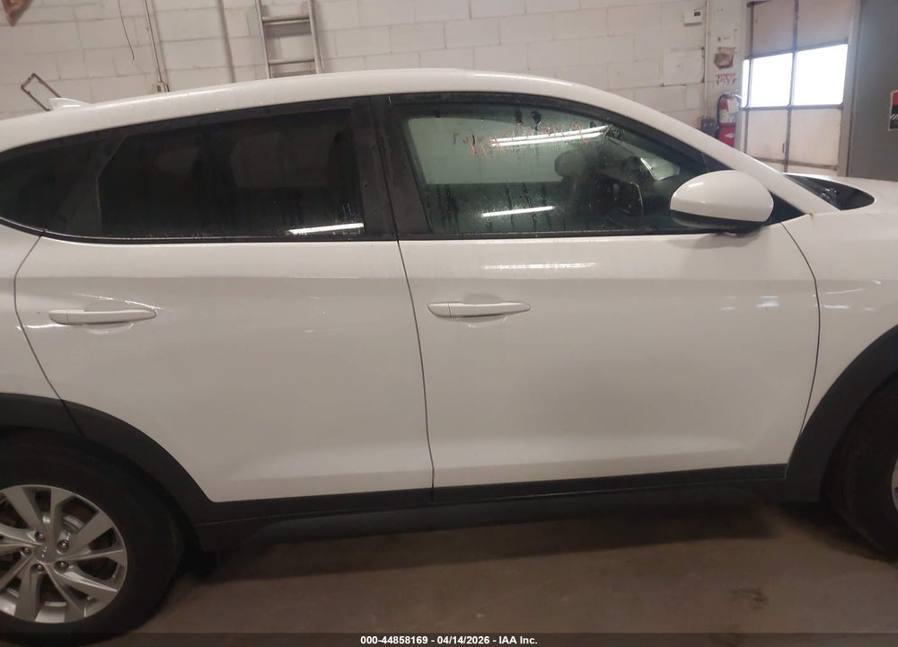 2019 HYUNDAI TUCSON SE VIN: KM8J2CA44KU907407