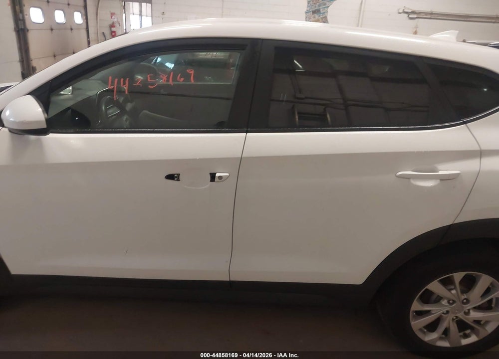 2019 HYUNDAI TUCSON SE VIN: KM8J2CA44KU907407