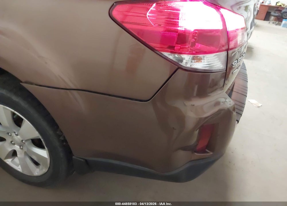 2011 SUBARU OUTBACK 3.6R LIMITED VIN: 4S4BRELC7B2392835