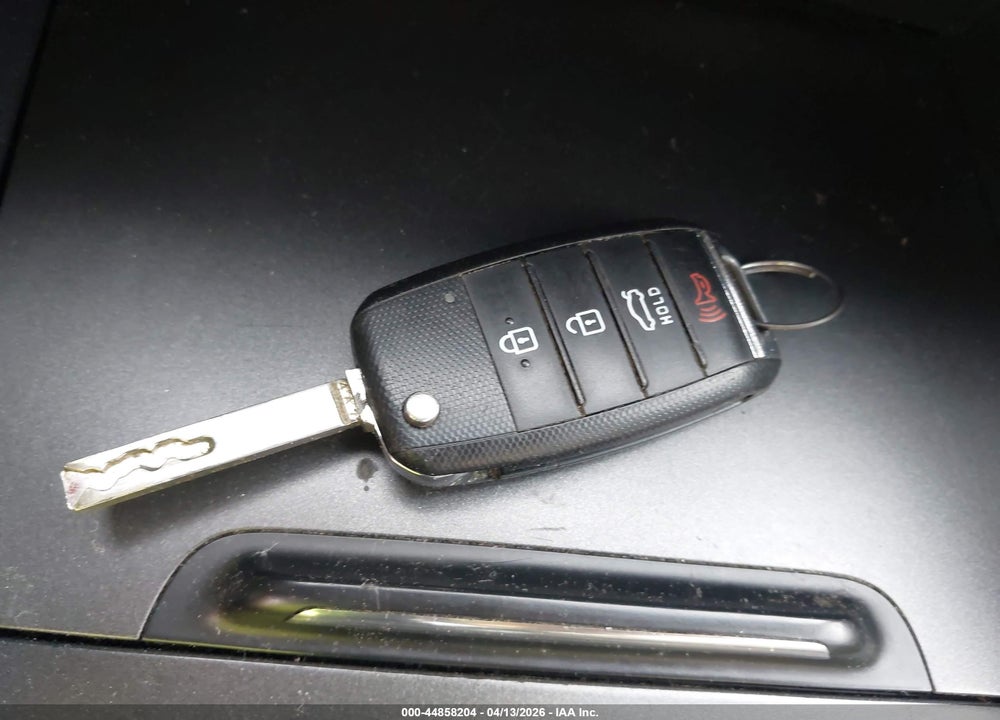 2016 KIA OPTIMA LX VIN: 5XXGT4L32GG034775