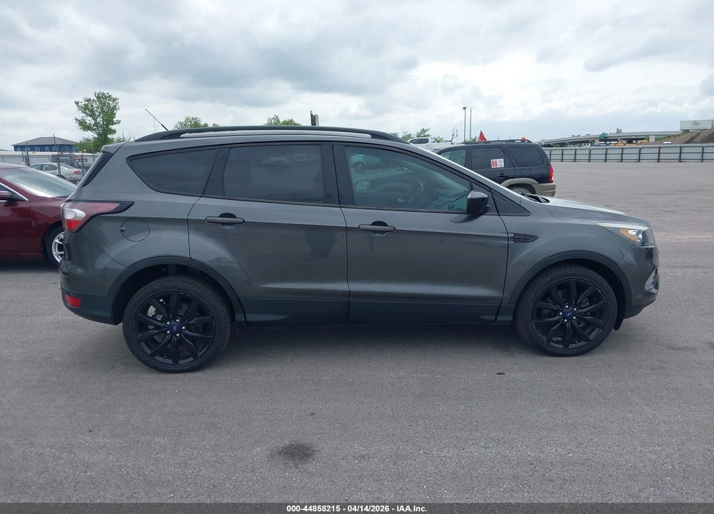 2018 FORD ESCAPE SE VIN: 1FMCU9GD0JUB35421
