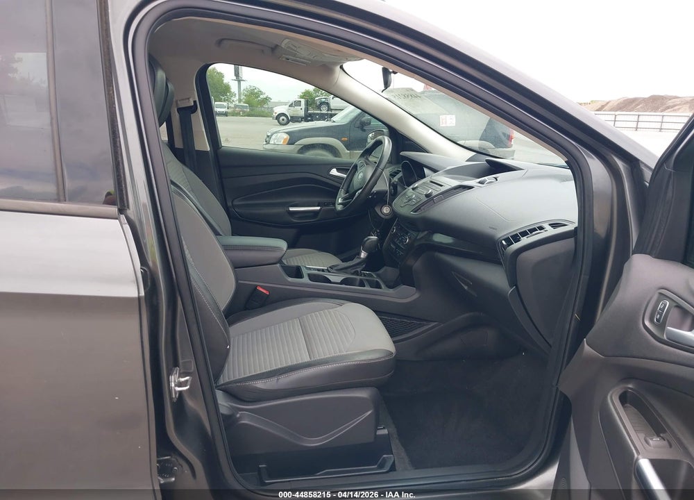 2018 FORD ESCAPE SE VIN: 1FMCU9GD0JUB35421