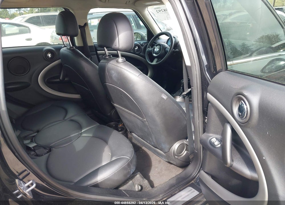 2016 MINI COUNTRYMAN COOPER VIN: WMWZB3C55GWR49235