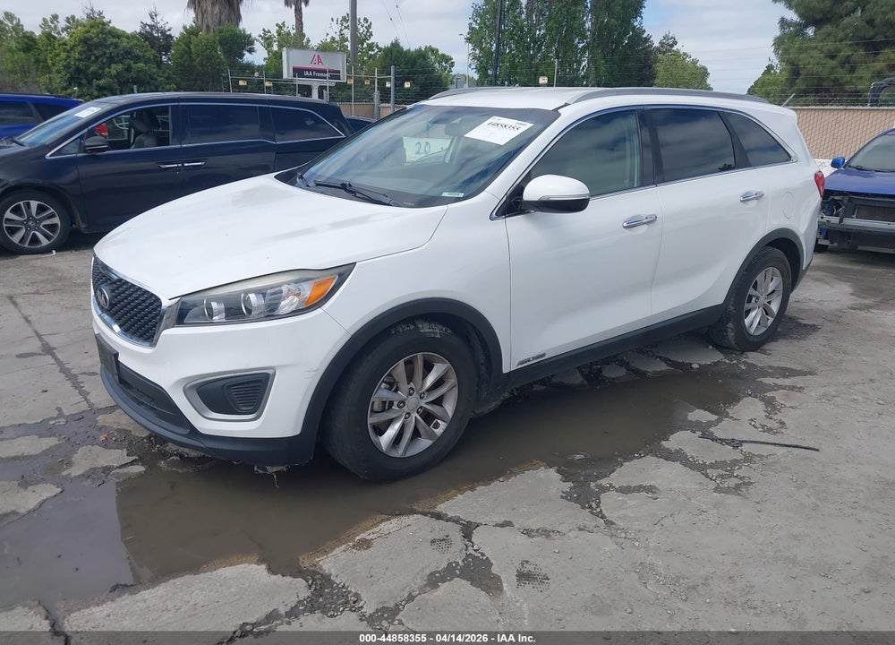 2016 KIA SORENTO 3.3L LX VIN: 5XYPGDA51GG173994