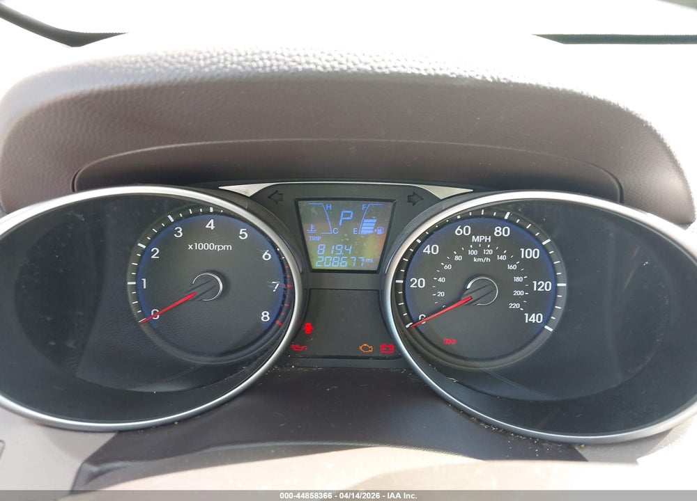 2011 HYUNDAI TUCSON LIMITED VIN: KM8JU3ACXBU187001