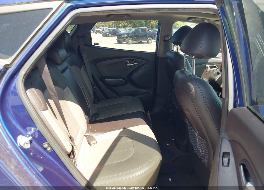 2011 HYUNDAI TUCSON LIMITED VIN: KM8JU3ACXBU187001