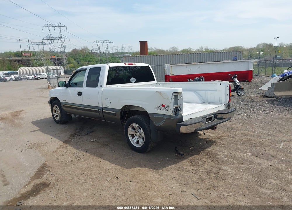 2000 CHEVROLET SILVERADO 1500 LS VIN: 1GCEK19T7YE411378