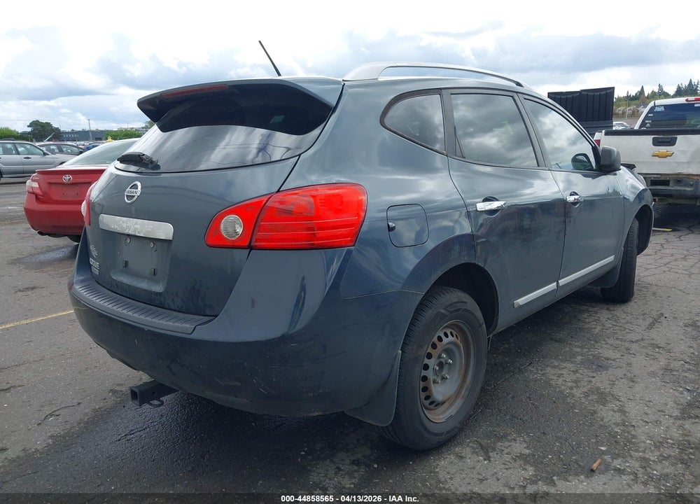 2014 NISSAN ROGUE SELECT S VIN: JN8AS5MT5EW620979