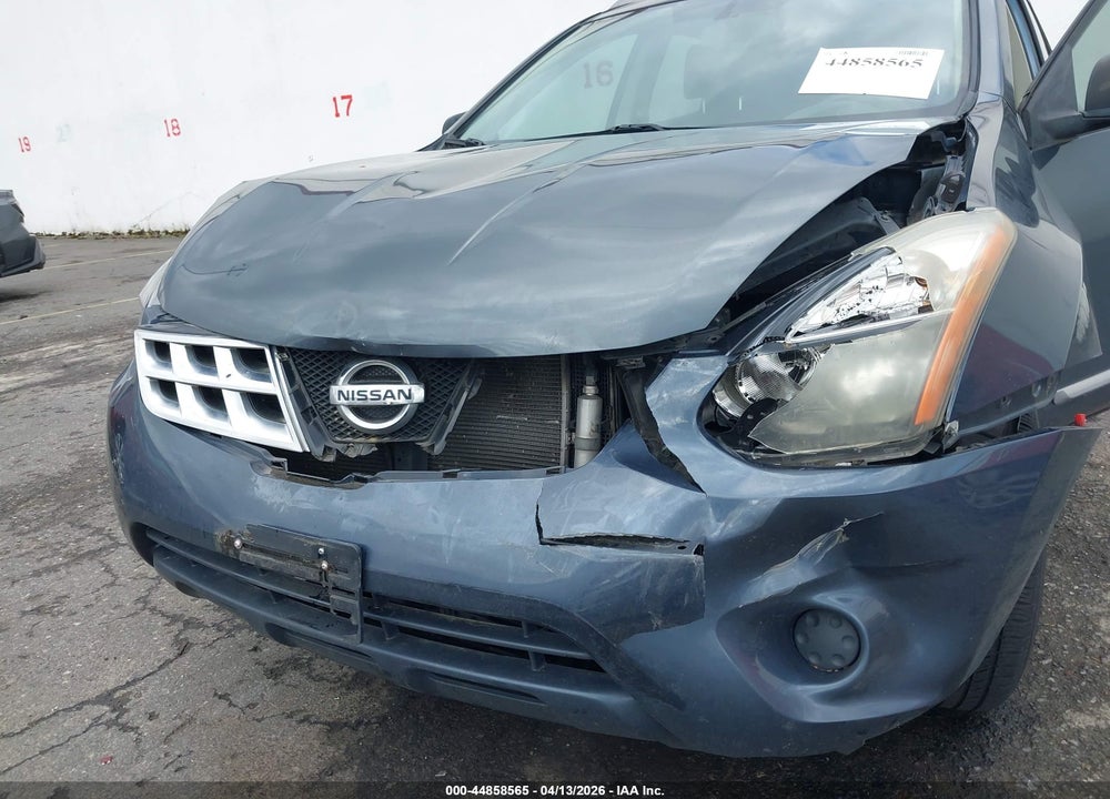 2014 NISSAN ROGUE SELECT S VIN: JN8AS5MT5EW620979
