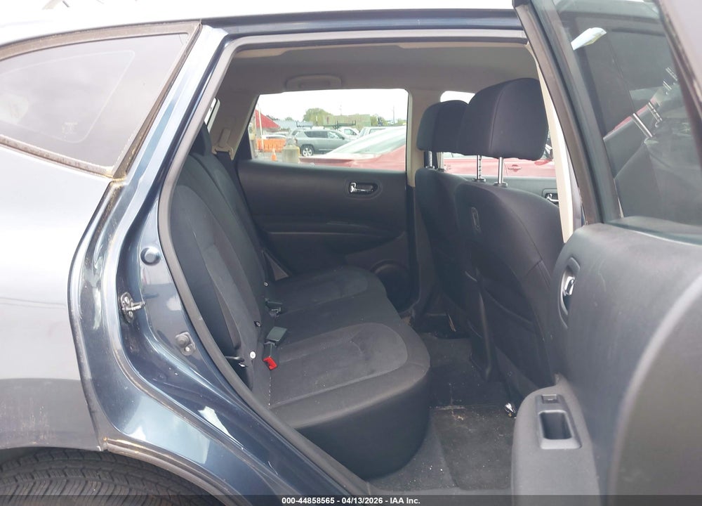 2014 NISSAN ROGUE SELECT S VIN: JN8AS5MT5EW620979