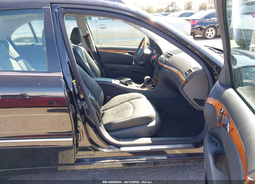 2003 MERCEDES-BENZ E 500 VIN: WDBUF70J23A240052