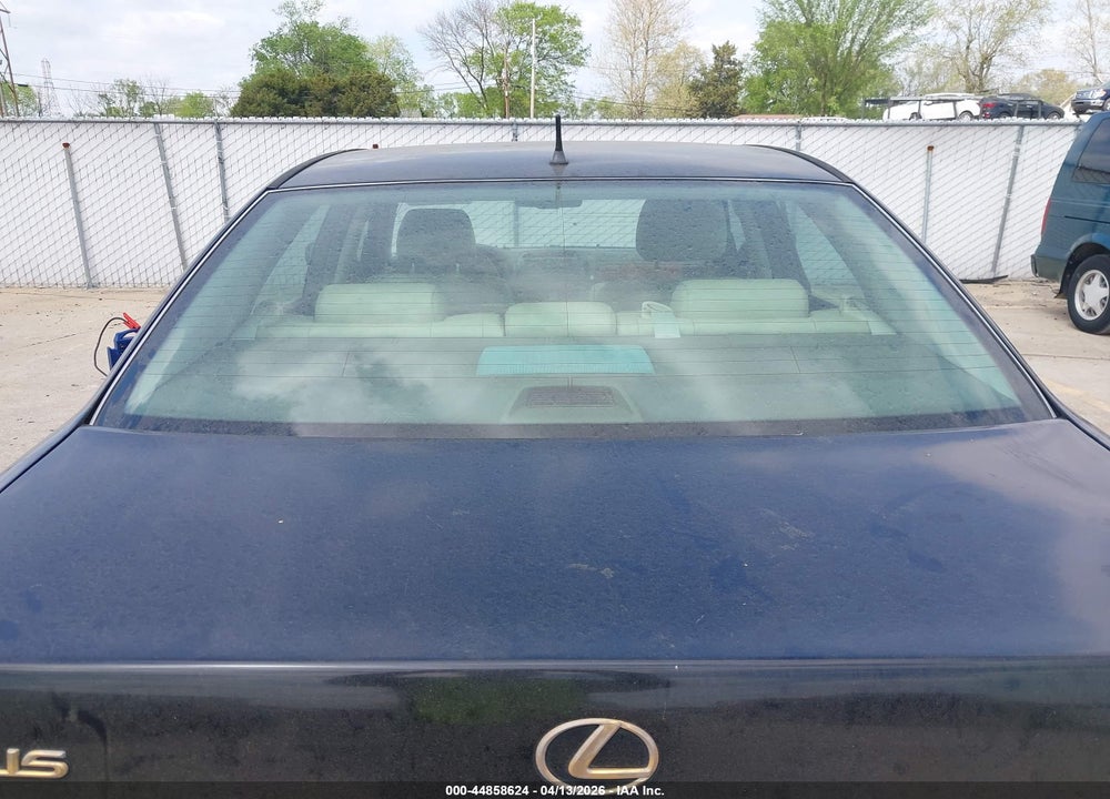 2001 LEXUS LS 430 VIN: JTHBN30F810010839