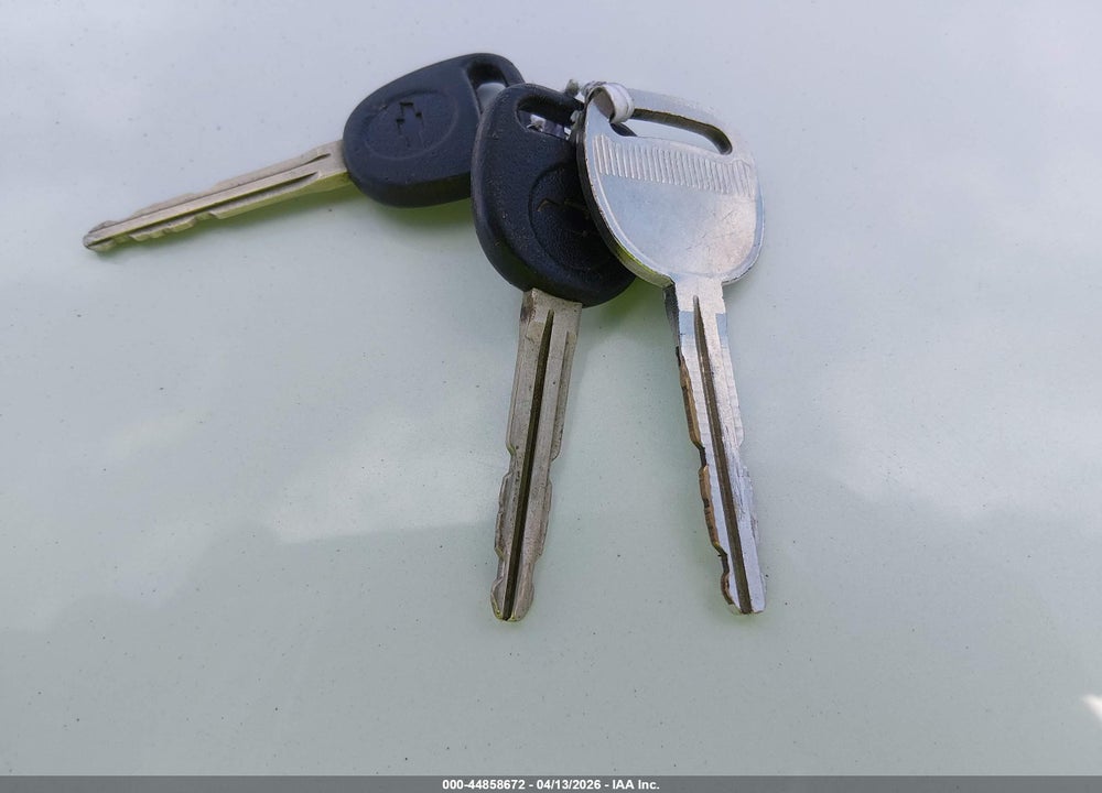 2004 CHEVROLET COLORADO LS VIN: 1GCDS136048219114