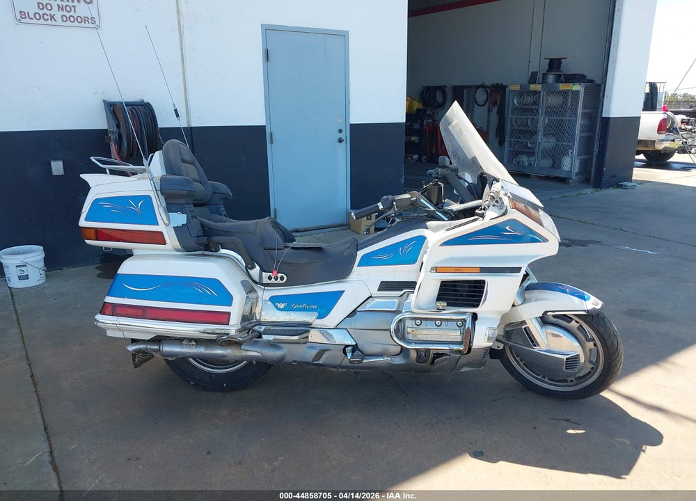1993 HONDA GL1500 SE VIN: 1HFSC2243PA500109