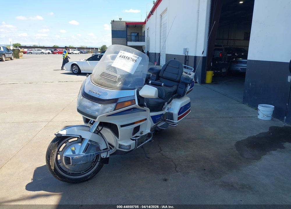 1993 HONDA GL1500 SE VIN: 1HFSC2243PA500109