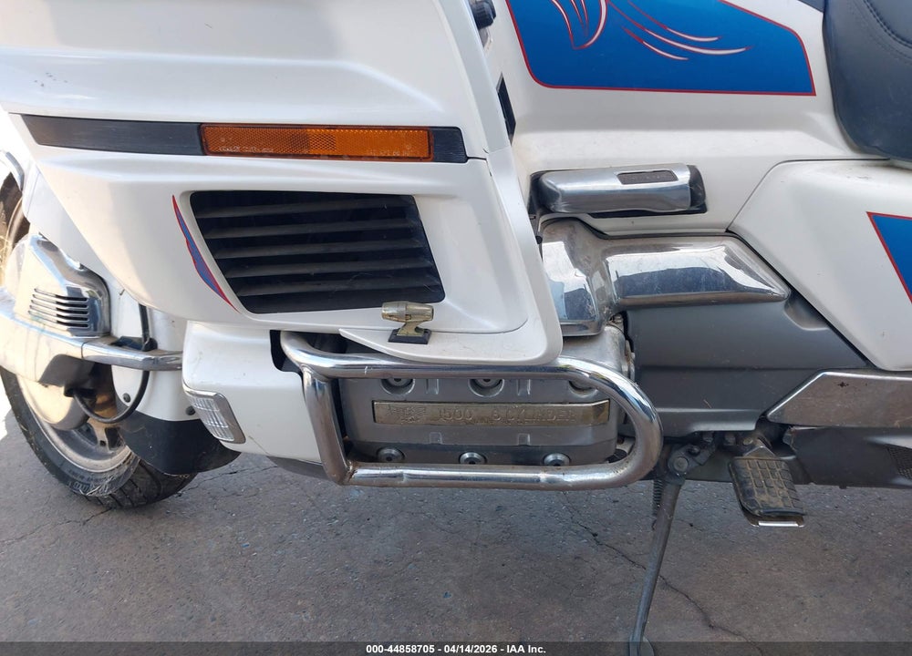 1993 HONDA GL1500 SE VIN: 1HFSC2243PA500109