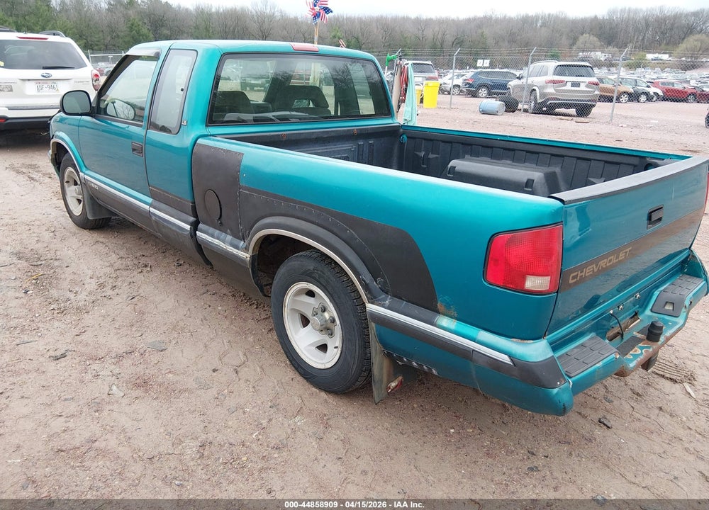 1995 CHEVROLET S TRUCK S10 VIN: 1GCCS19Z4S8118796