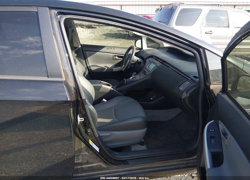 2013 TOYOTA PRIUS FOUR VIN: JTDKN3DU2D5653219