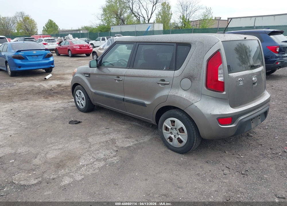 2013 KIA SOUL VIN: KNDJT2A57D7623453