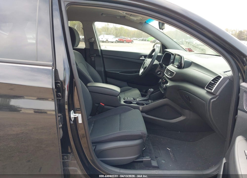 2019 HYUNDAI TUCSON SE VIN: KM8J2CA49KU848886