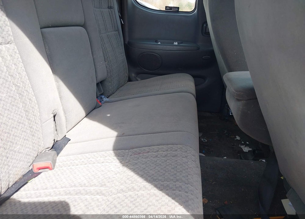 2004 TOYOTA TUNDRA SR5 VIN: 5TBBN441X4S434331