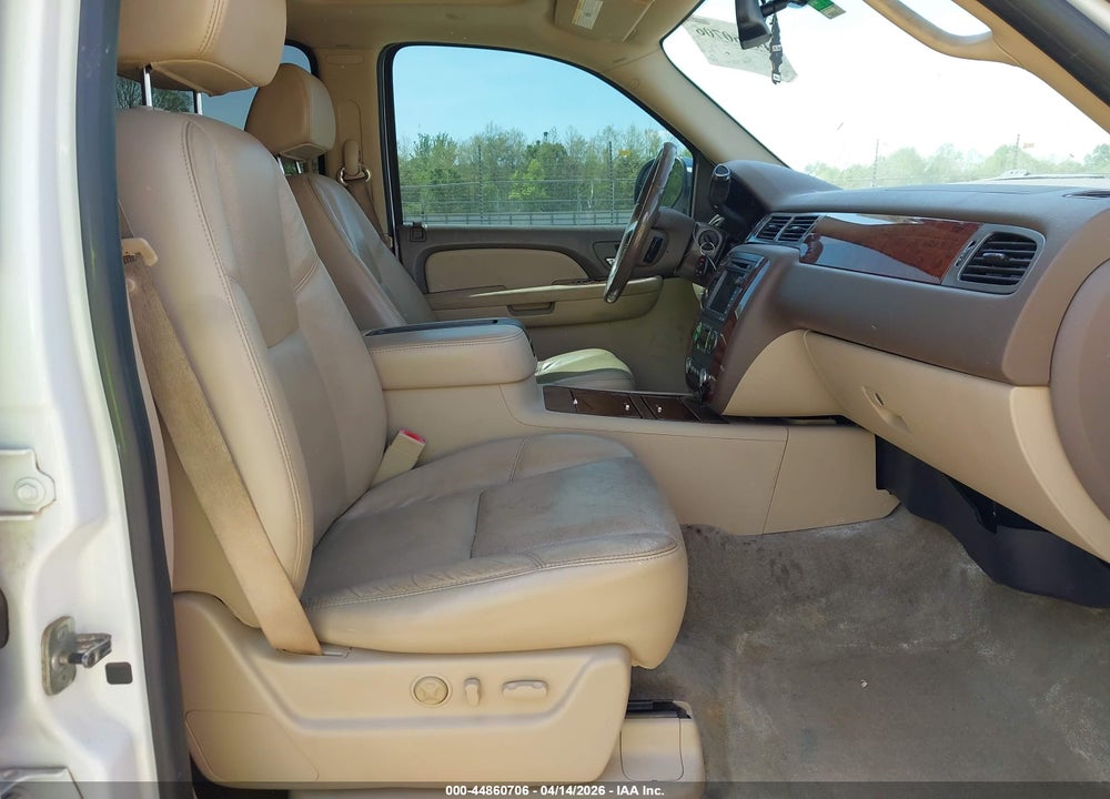 2009 CHEVROLET SUBURBAN 1500 LTZ VIN: 1GNFK36359J124688