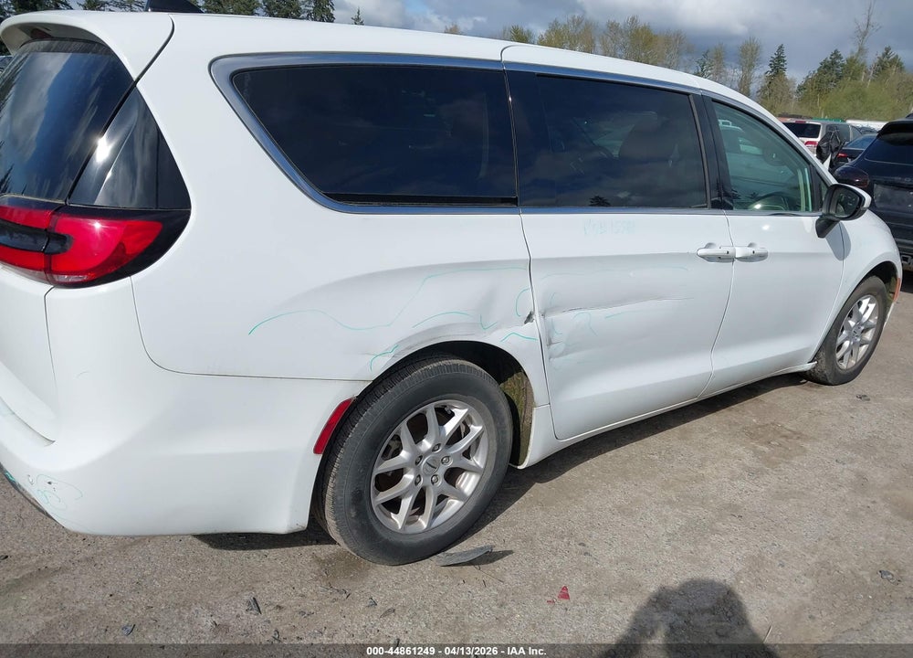 2023 CHRYSLER PACIFICA TOURING L VIN: 2C4RC1BG3PR566913